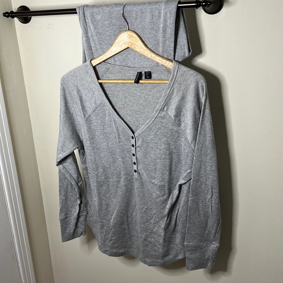 Cynthia Rowley 2 piece Pajamas/loungewear. Soft grey. XL - Picture 1 of 6